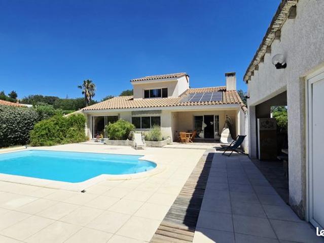 Villa 6 pièces 156 m²