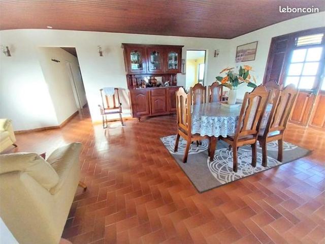 Villa 6 pièces 156 m²