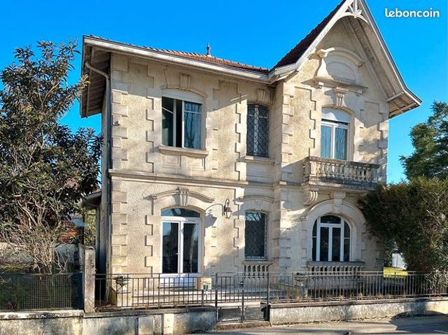 Villa 6 pièces 157 m²