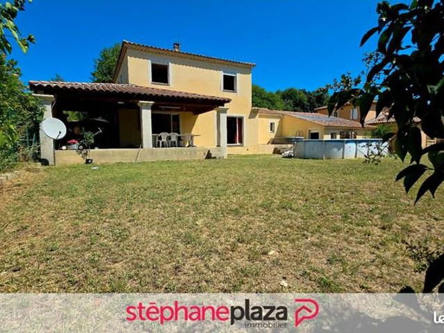 Villa 6 pièces 157 m²