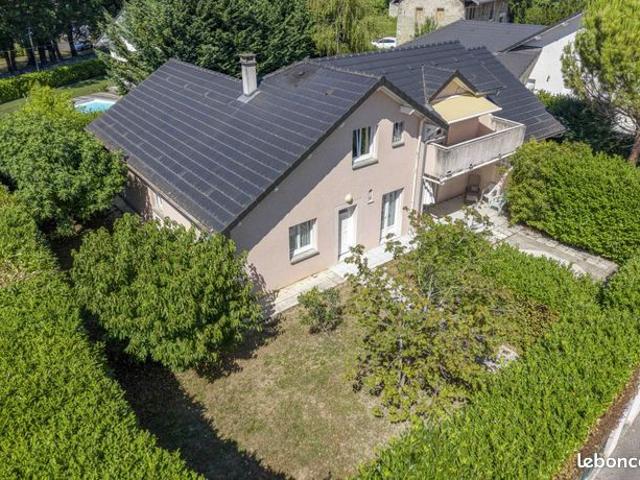 Villa 6 pièces 157 m²