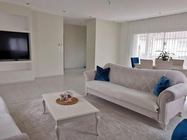 Villa 6 pièces 157 m²