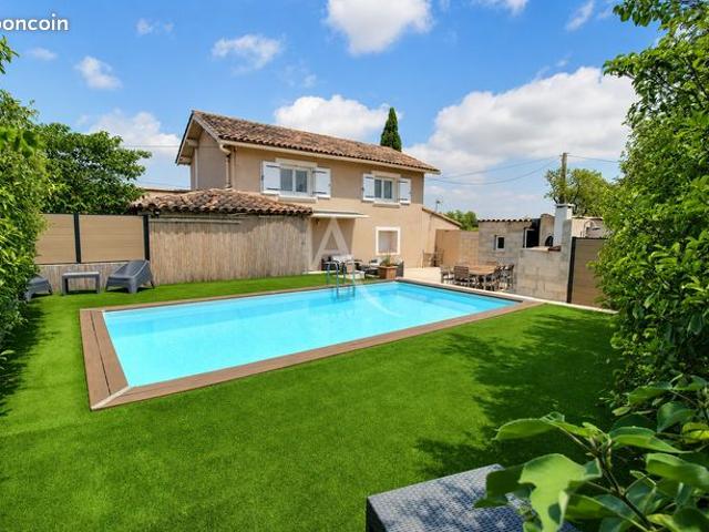 Villa 6 pièces 158 m²