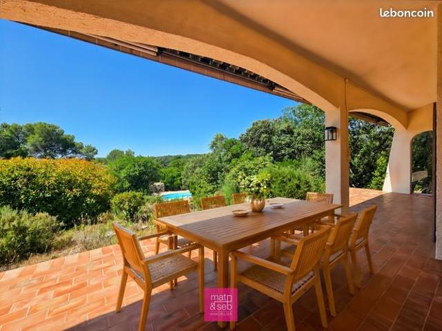Villa 6 pièces 158 m²