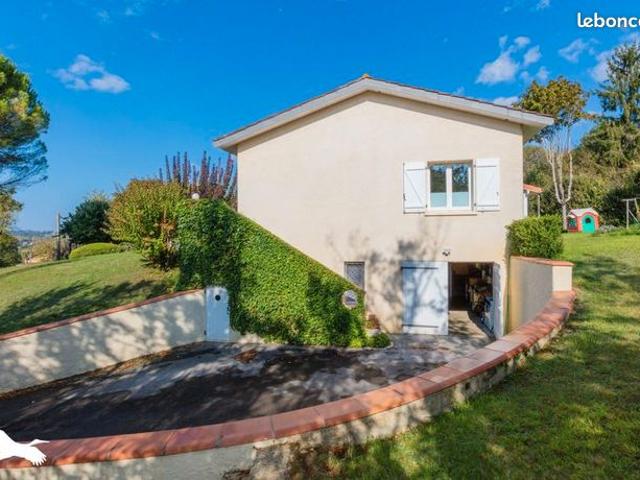 Villa 6 pièces 158 m²