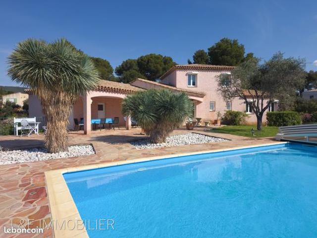 Villa 6 pièces 158 m²