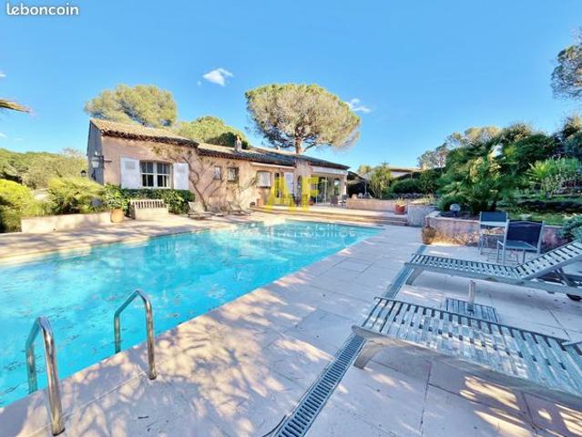 Villa 6 pièces 158 m²