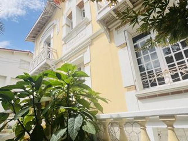 Villa 6 pièces 158 m²