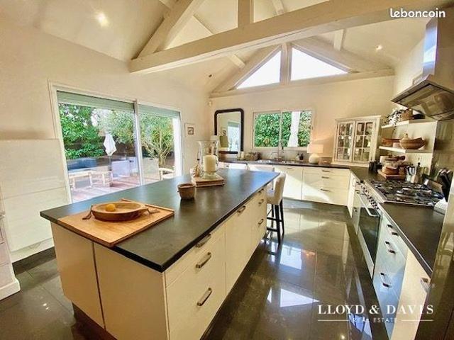 Villa 6 pièces 159 m²