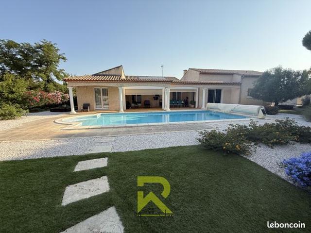Villa 6 pièces 160 m²