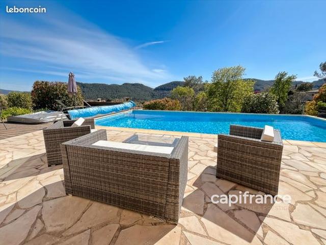 Villa 6 pièces 160 m²
