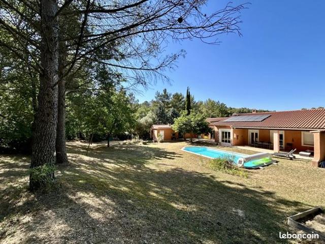 Villa 6 pièces 160 m²