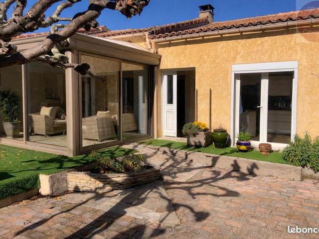 Villa 6 pièces 160 m²