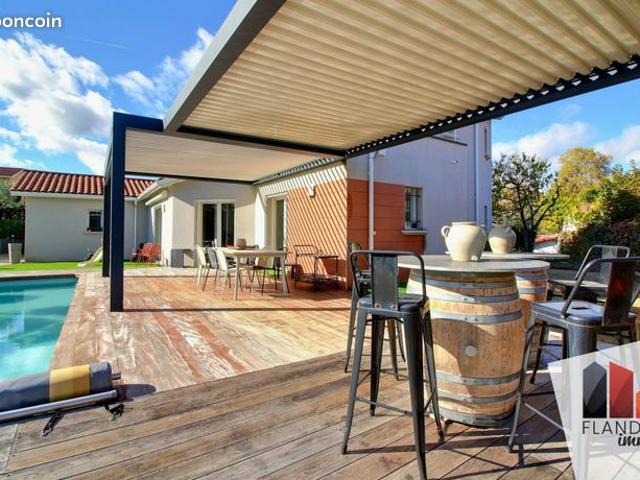 Villa 6 pièces 160 m²