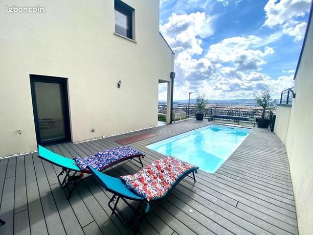 Villa 6 pièces 160 m²