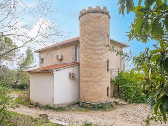 Villa 6 pièces 160 m²