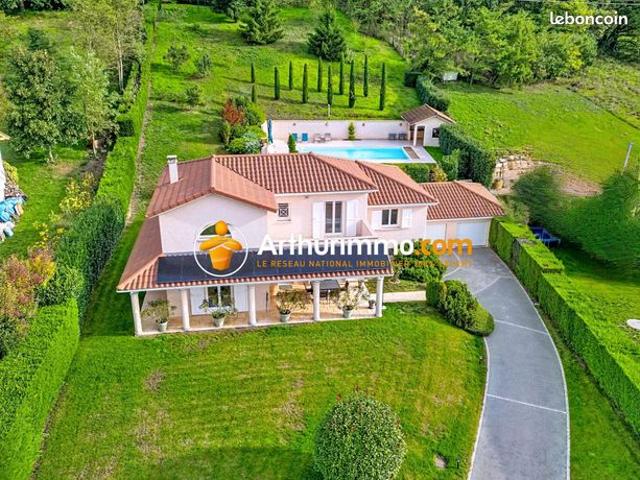 Villa 6 pièces 160 m²