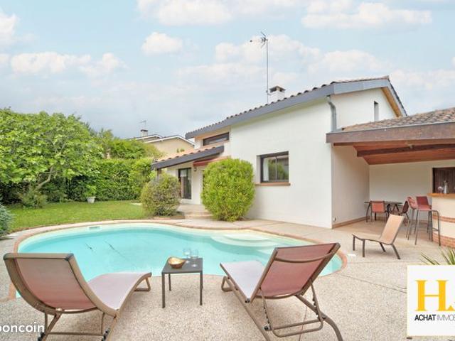 Villa 6 pièces 160 m²