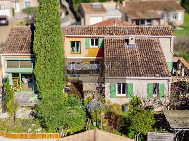 Villa 6 pièces 160 m²