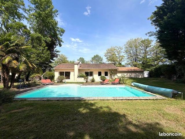 Villa 6 pièces 160 m²