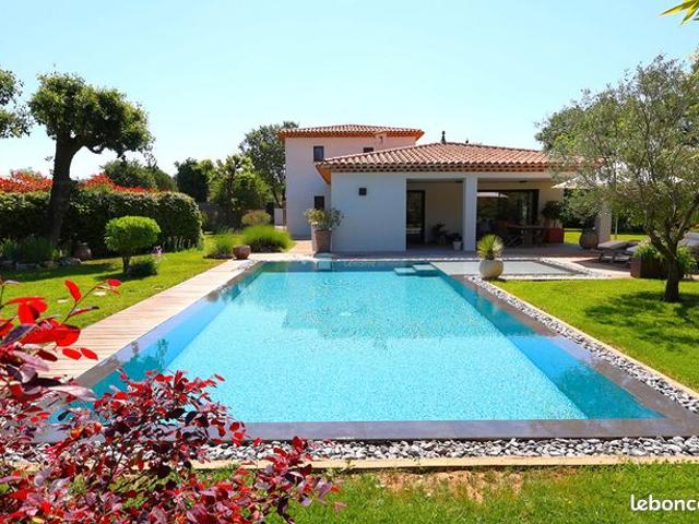 Villa 6 pièces 160 m²