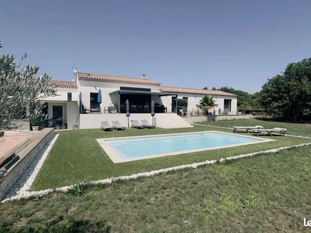 Villa 6 pièces 160 m²