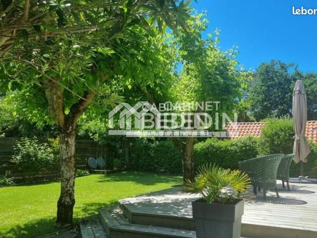 Villa 7 pièces 160 m²