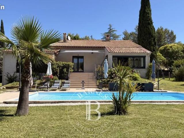 Villa 6 pièces 160 m²