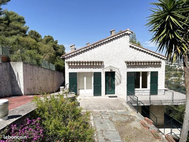 Villa 6 pièces 160 m²