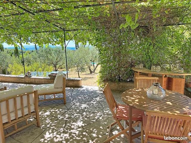Villa 6 pièces 160 m²