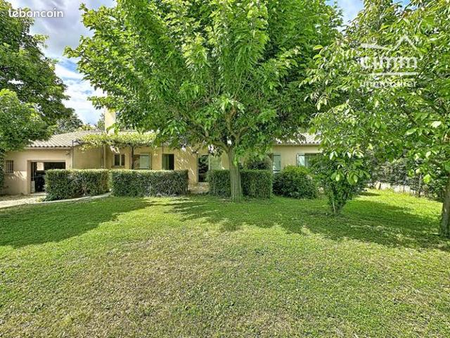Villa 6 pièces 160 m²