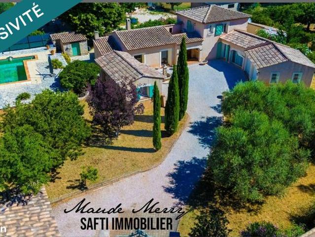 Villa 6 pièces 160 m²