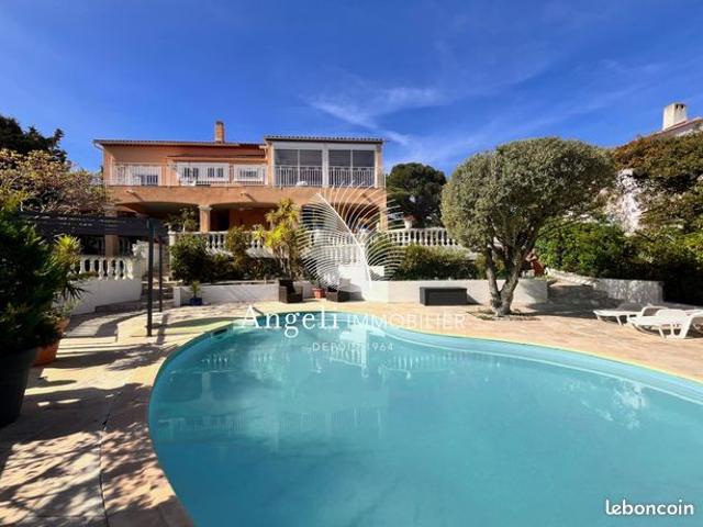 Villa 6 pièces 160 m²