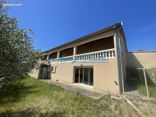 Villa 6 pièces 160 m²