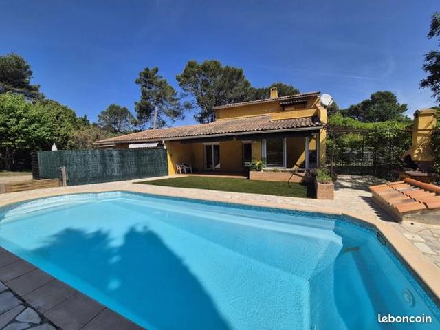 Villa 6 pièces 161 m²