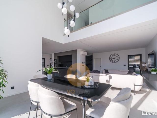 Villa 6 pièces 161 m²