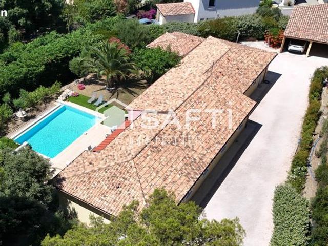 Villa 6 pièces 162 m²