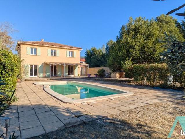 Villa 6 pièces 162 m²