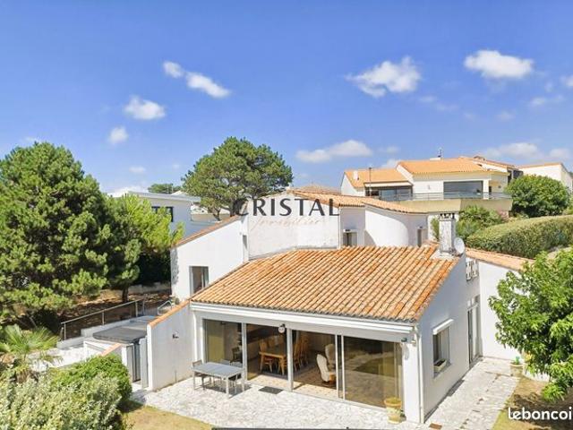 Villa 6 pièces 162 m²