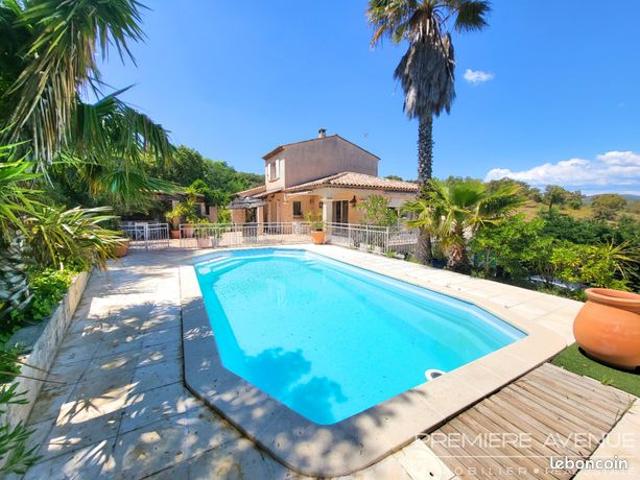 Villa 6 pièces 162 m²
