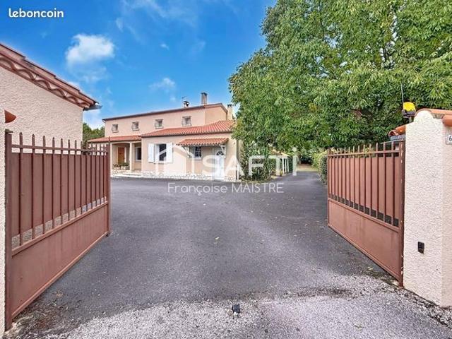 Villa 6 pièces 163 m²