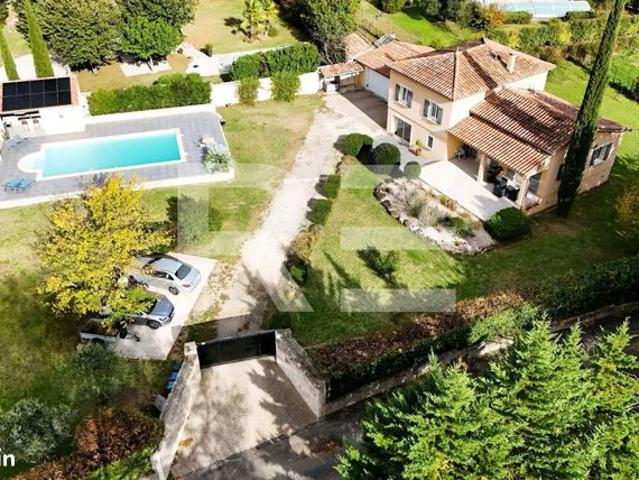 Villa 6 pièces 163 m²