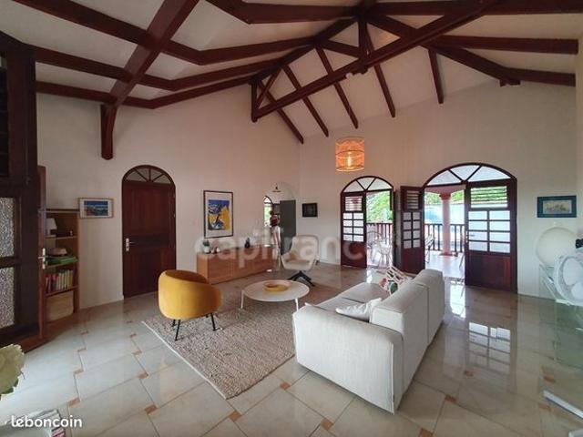 Villa 6 pièces 163 m²