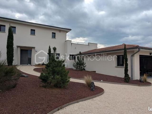 Villa 6 pièces 163 m²