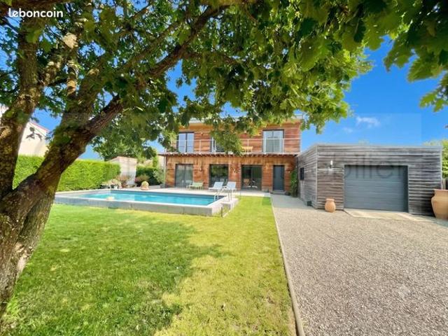Villa 6 pièces 163 m²