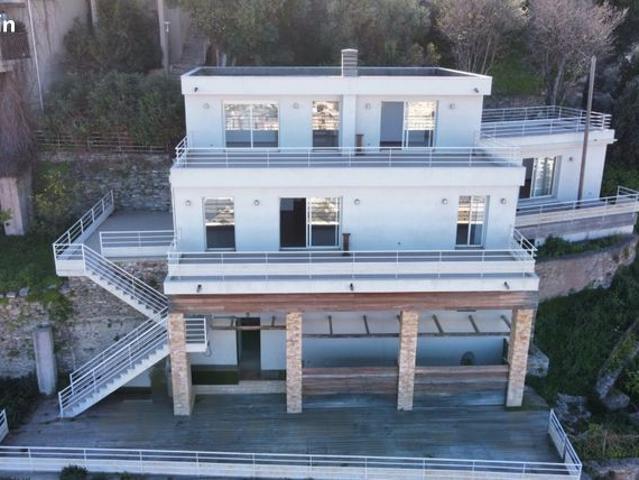 Villa 6 pièces 164 m²