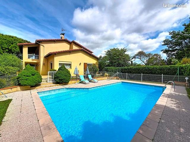 Villa 6 pièces 164 m²