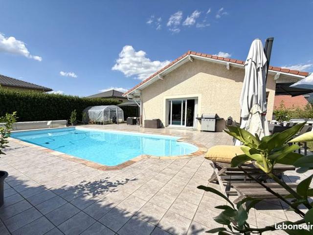 Villa 6 pièces 165 m²