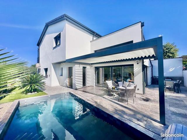 Villa 6 pièces 165 m²