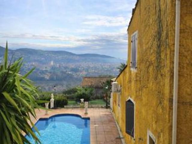 Villa 6 pièces 165 m²